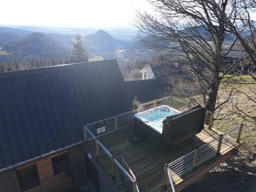 Maison de campagne pour 24 personnes, avec jacuzzi et jardin à Queyrières