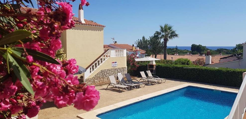 Casa de vacaciones para 6 personas, con piscina además de terraza y vistas - 1