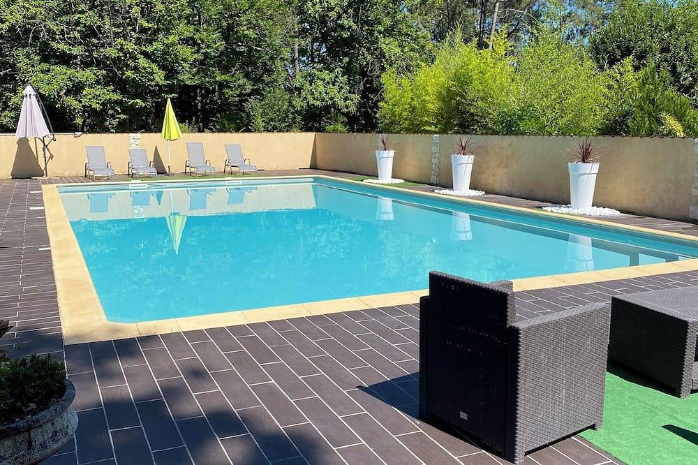 Villa De Plein Pied, Grande Piscine Privée  , Vue Sur La  Vallée De La Vezere in Tamniès, Périgord Noir