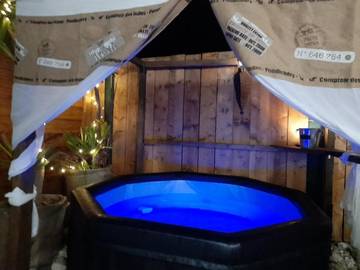 Gîte pour 2 personnes, avec jardin et jacuzzi à Sausset-les-Pins
