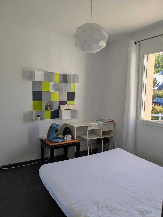 Gîte pour 2 personnes, avec terrasse ainsi que vue et jardin à Mordelles - 3