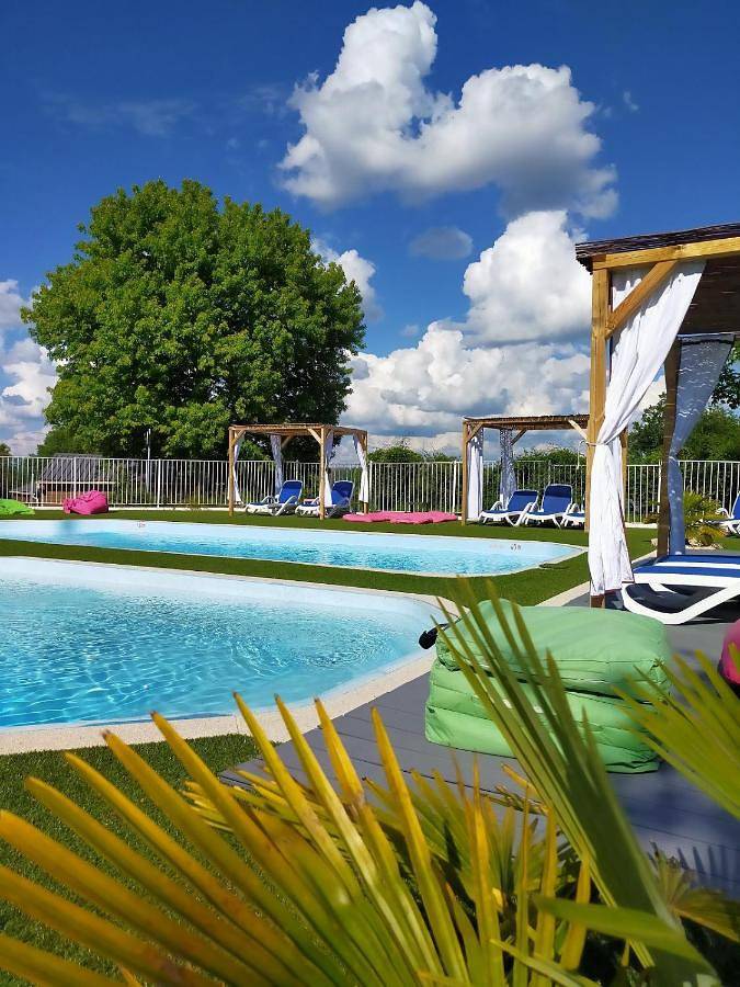 Three-Bedroom Chalet (6 Adults) in Saint-Cirgue, Région d'Albi