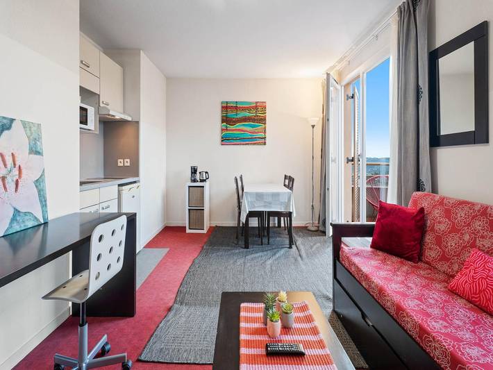 Appartement de vacances pour 4 personnes, avec balcon et piscine à Grasse