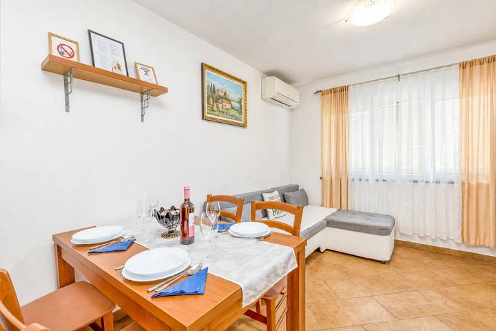 Casa de férias para 4 pessoas com terraço in Koper, Riviera eslovena