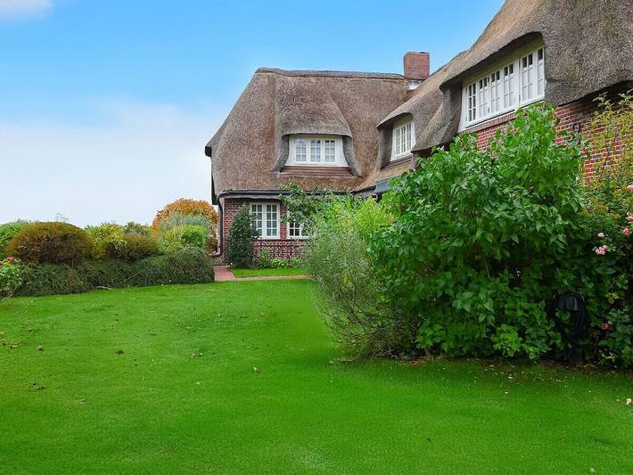 Ferienhaus für 4 Personen, mit Garten in Nebel - 2