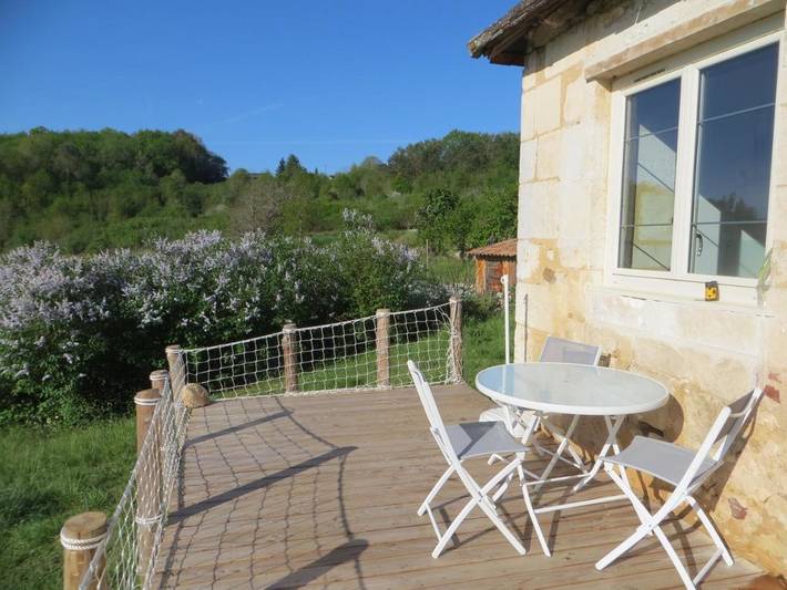 Location de vacances pour 3 personnes, avec jardin ainsi que piscine et vue à Lamonzie-Montastruc - 3