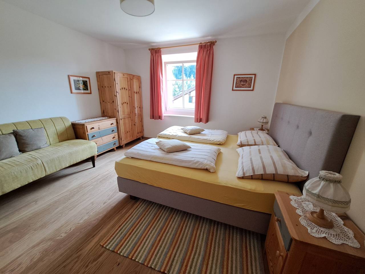 Ganze Wohnung, Apartment 'Gabrielli Luise' mit Bergblick, privater Terrasse und Wlan in Truden im Naturpark, Südtirol