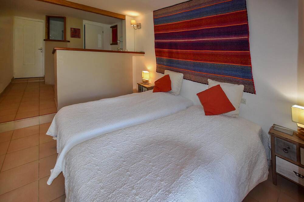 Superbe maison de 4 chambres à. in Mondragon, Vaucluse