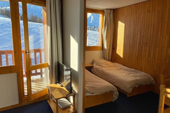 Apartamento entero, Studio with balcony in Plagne Village in Plagne Villages, La Plagne-Tarentaise
