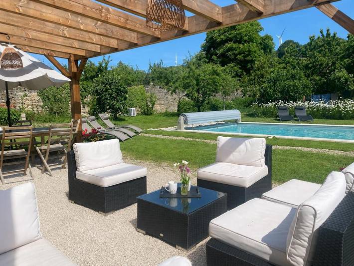 Chambre d’hôte pour 2 personnes, avec Terrasse ainsi que Jardin et Piscine