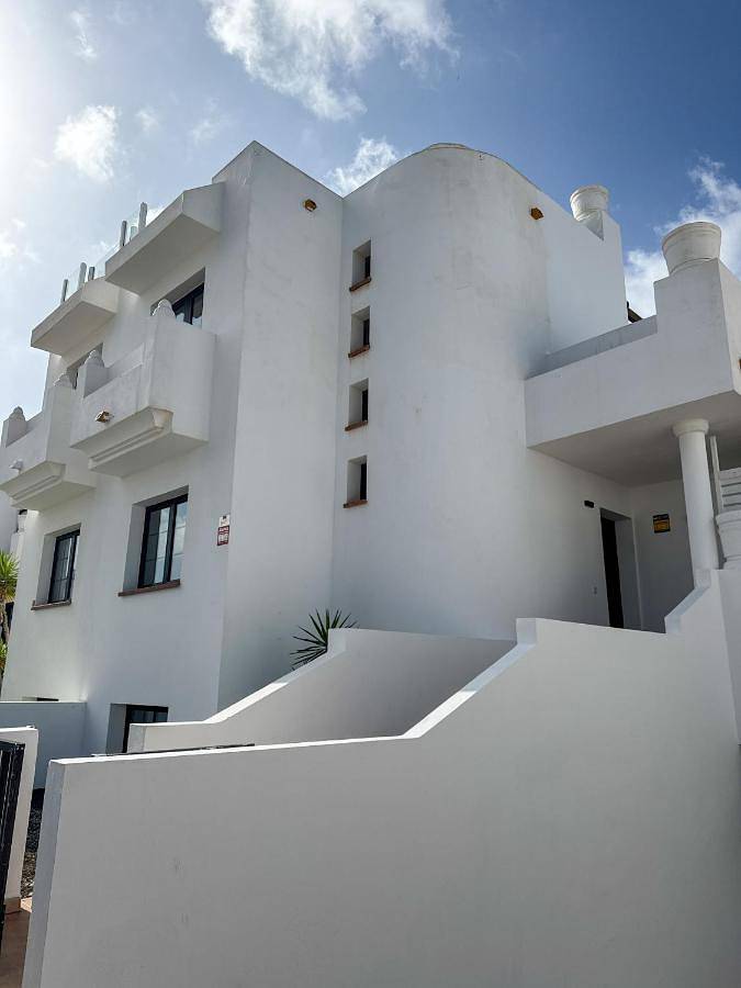 Bed in 6-Bed Mixed Dormitory Room in Corralejo, La Oliva