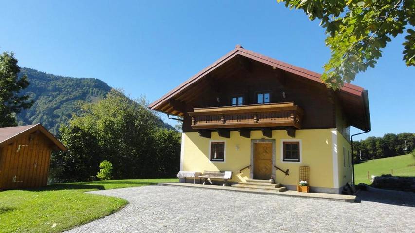 Ferienhaus für 11 Personen, mit Garten und Ausblick, kinderfreundlich