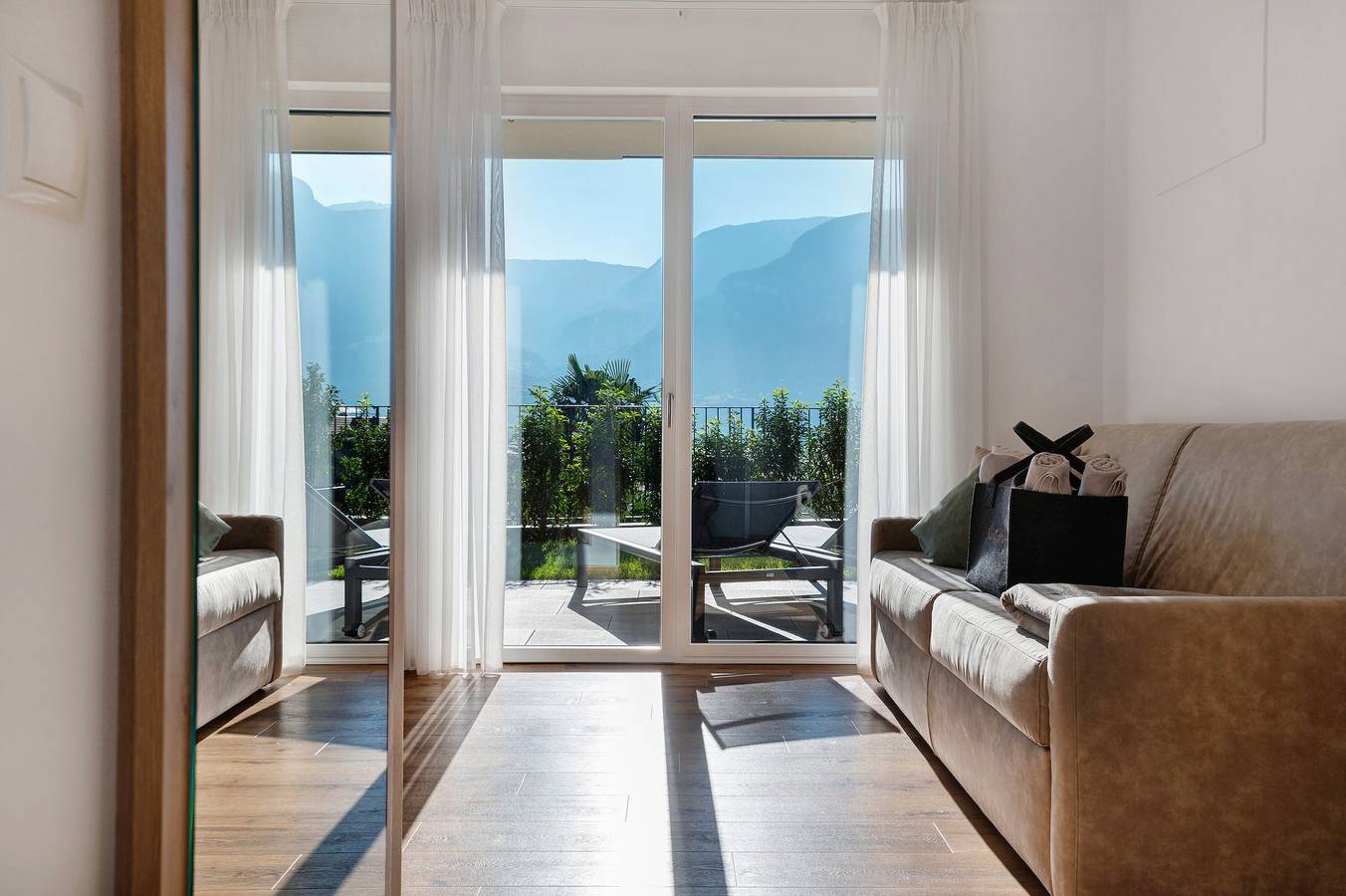 Ganze Wohnung, Apartment 'Anna' mit Bergblick, Wlan und Klimaanlage in Tramin an der Weinstraße, Nonsberggruppe