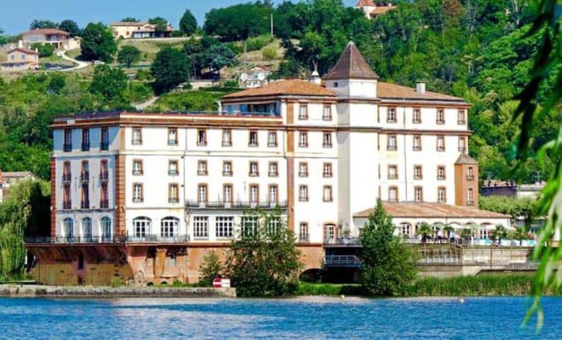 Hôtel pour 4 personnes, avec terrasse