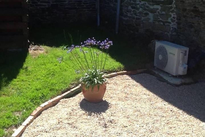 Location de vacances pour 2 personnes, avec jardin, animaux acceptés à Laniscat - 4