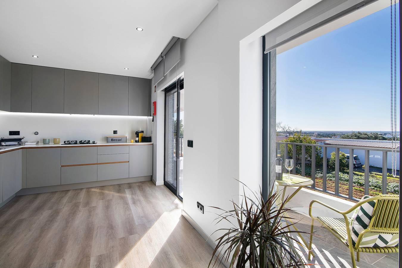 Casa das Amendoeiras: Landhaus mit Balkon, Wlan und Klimaanlage in Conceição e Estoi, Faro