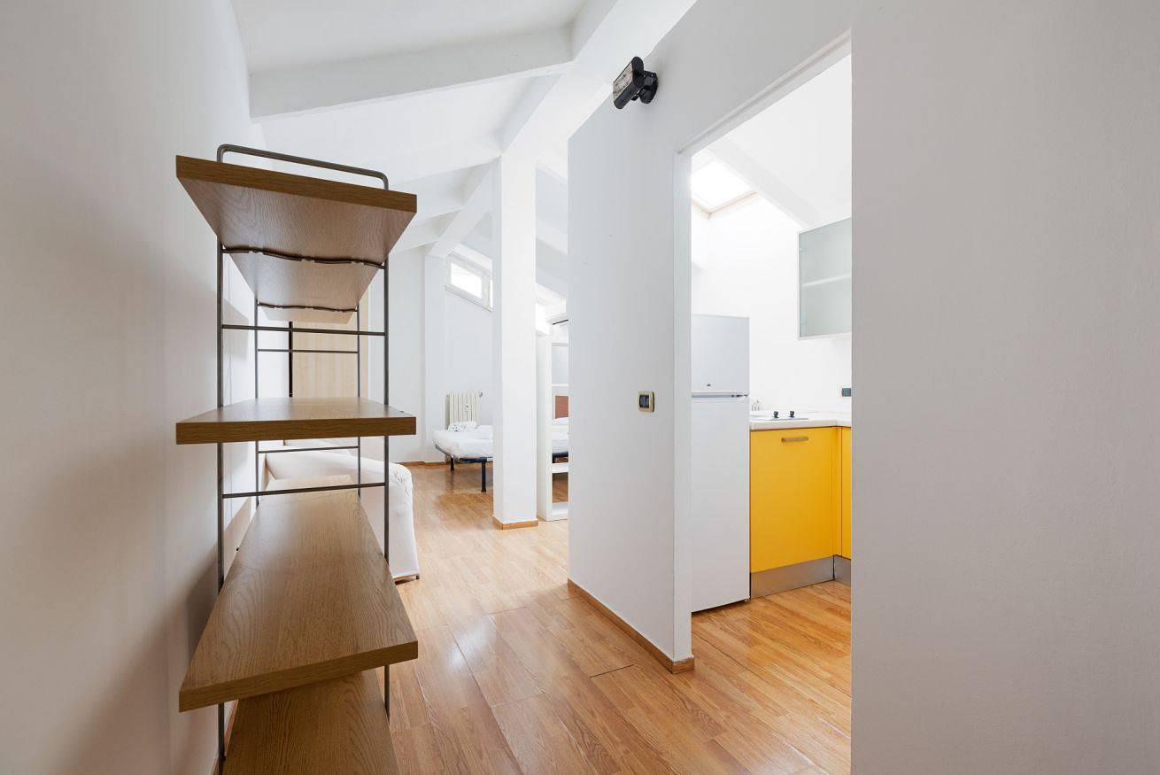 Appartamento intero, Milano Viale Umbria Bright Studio in Milano, Provincia di Milano