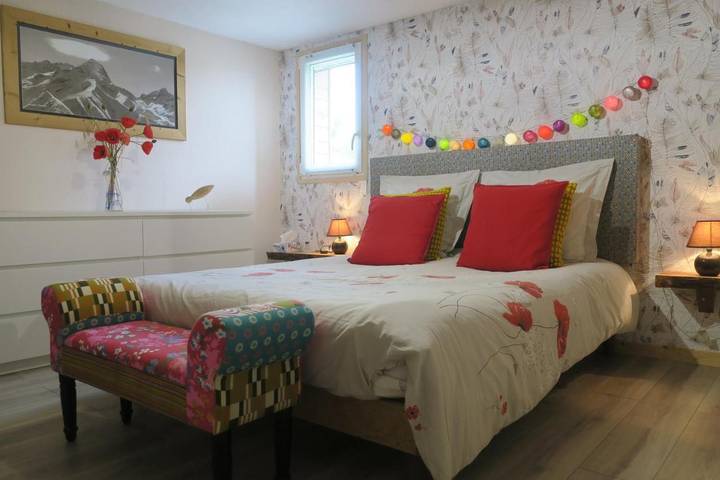 Chambre d’hôte pour 2 personnes, avec Balcon et Terrasse ainsi que Jardin et Vue