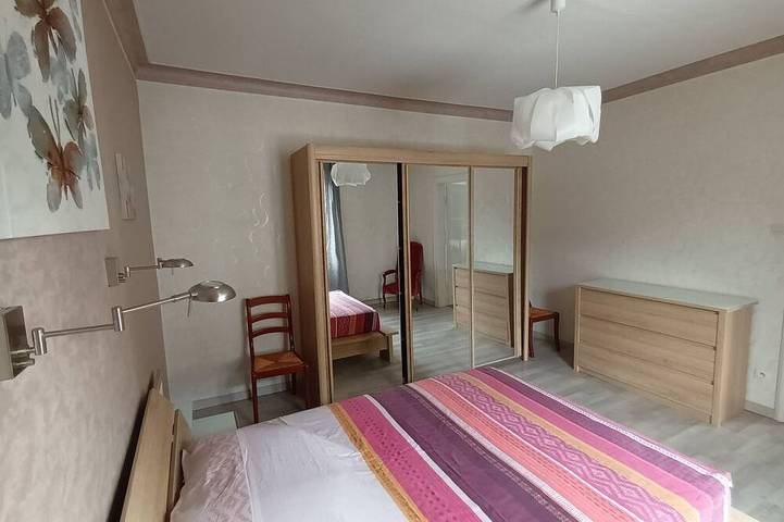 Apartamento entero, Apartamento 3 pc amueblado de turismo 70 m2 cerca de Tranvía de Estrasburgo - Logis Le 18 Rose in Estrasburgo, Región de Estrasburgo