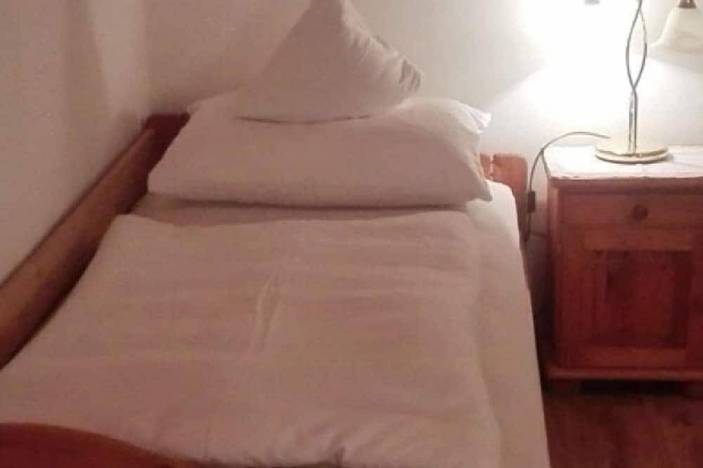 Ganze Wohnung, Ferienwohnung Hochgern 42 m², 2-3 Personen, 1 sep. Schlafzimmer, Balkon, Wlan in Unterwössen, Bayerische Alpen