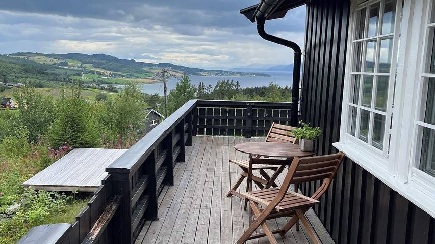 Ferienhaus mit Meerblick für 9 Personen, mit Terrasse
