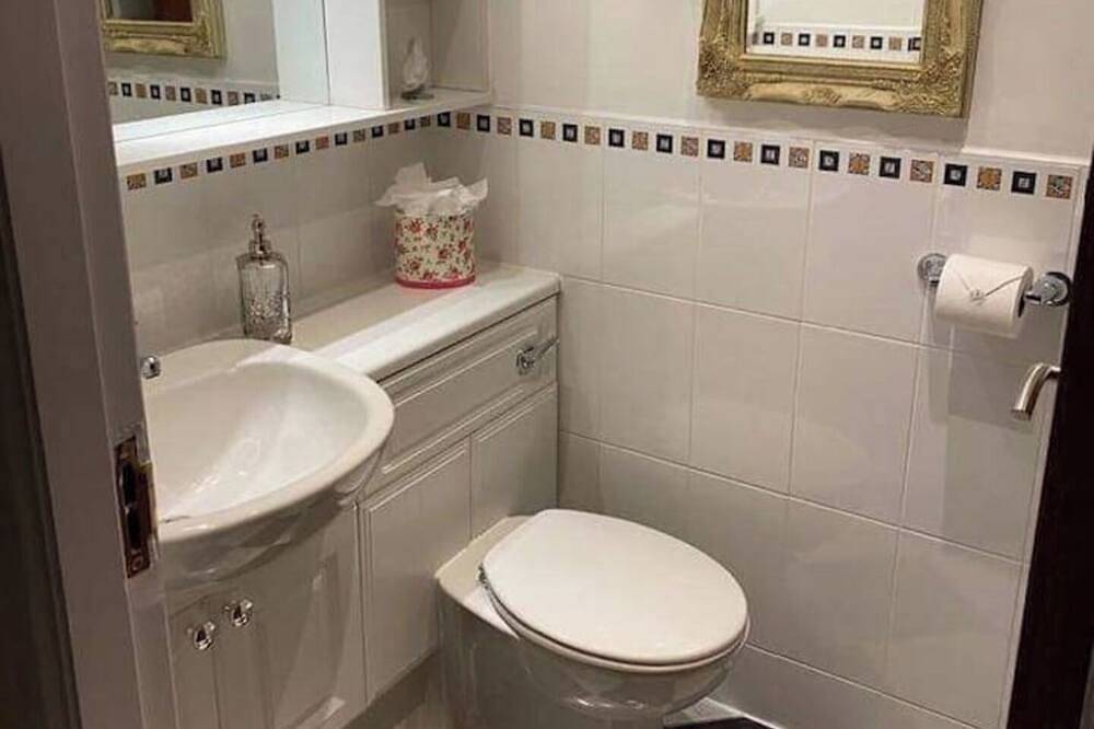1 Bed House - Central, Free Parking, Wifi in Stirling, Stirling und Umgebung