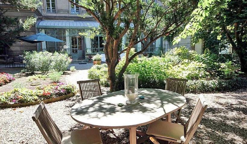 Gîte pour 6 personnes, avec jardin dans Palais des Papes - 2