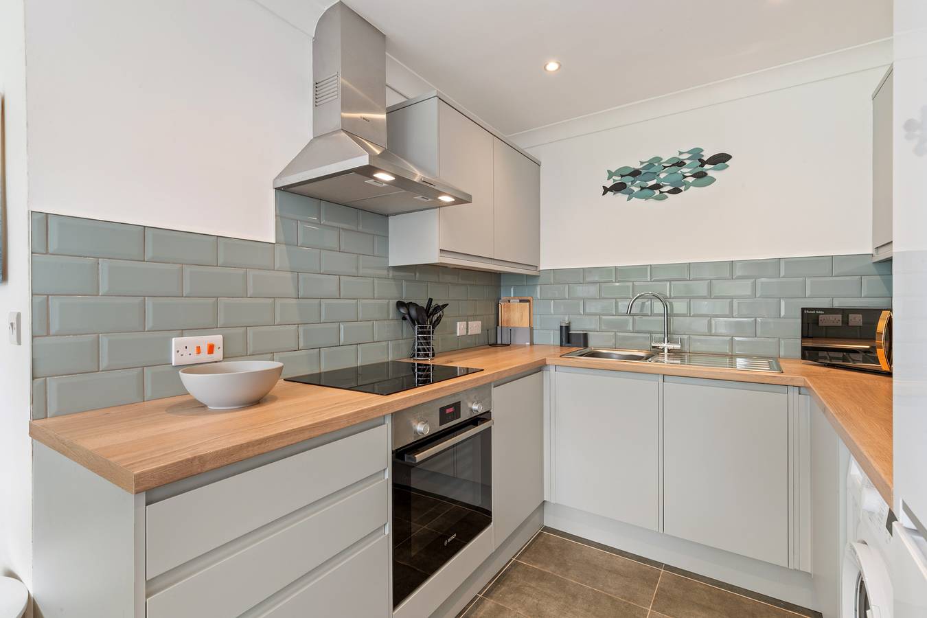 Entire apartment, 25 Coedrath Park - Sea Glimpses, Close to Beach in Saundersfoot, Pembrokeshire