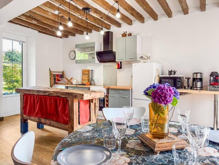 Location de vacances pour 6 personnes, avec Terrasse et Jardin à La Ferté Macé