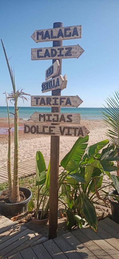 Tente pour 5 personnes, avec Balcon et Terrasse ainsi que Jardin et Bassin pour enfant sur la Costa del Sol