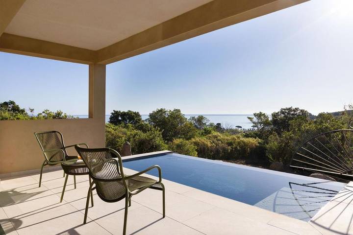 Hôtel pour 2 personnes, avec Terrasse et Jardin ainsi que Piscine et Sauna à Conca