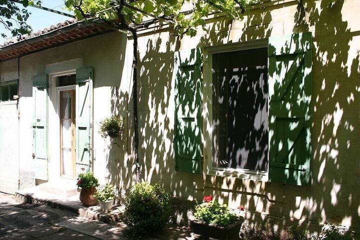 Appartement de vacances pour 4 personnes, avec piscine ainsi que jardin et terrasse