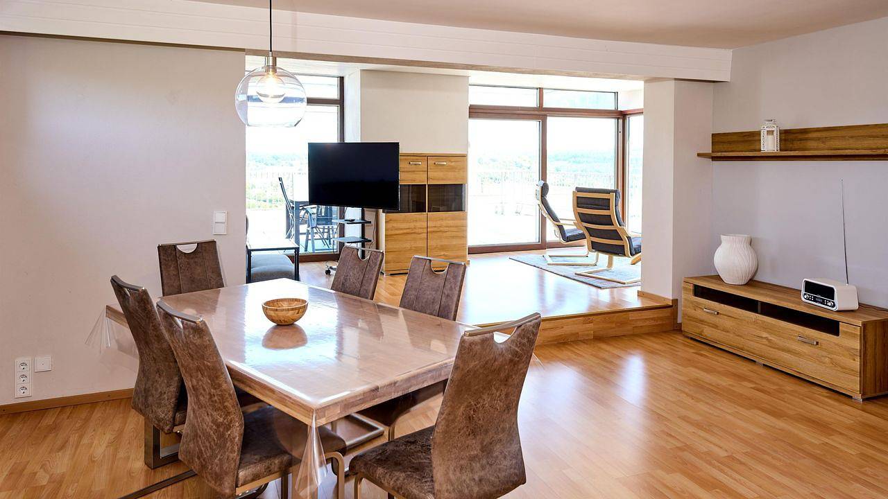 Geheel vakantieappartement, Vakantieappartement voor 4 personen met balkon in Daun, Vulkaan-Eifel