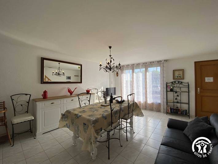 Gîte pour 5 personnes, avec terrasse, animaux acceptés