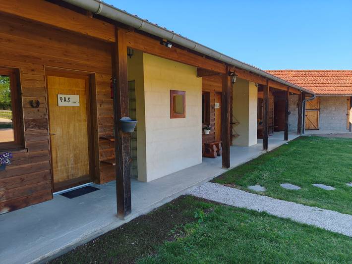 Gite Jeunot Urzy Nièvre – Spacious 3-Bedroom Retreat for 15 Guests