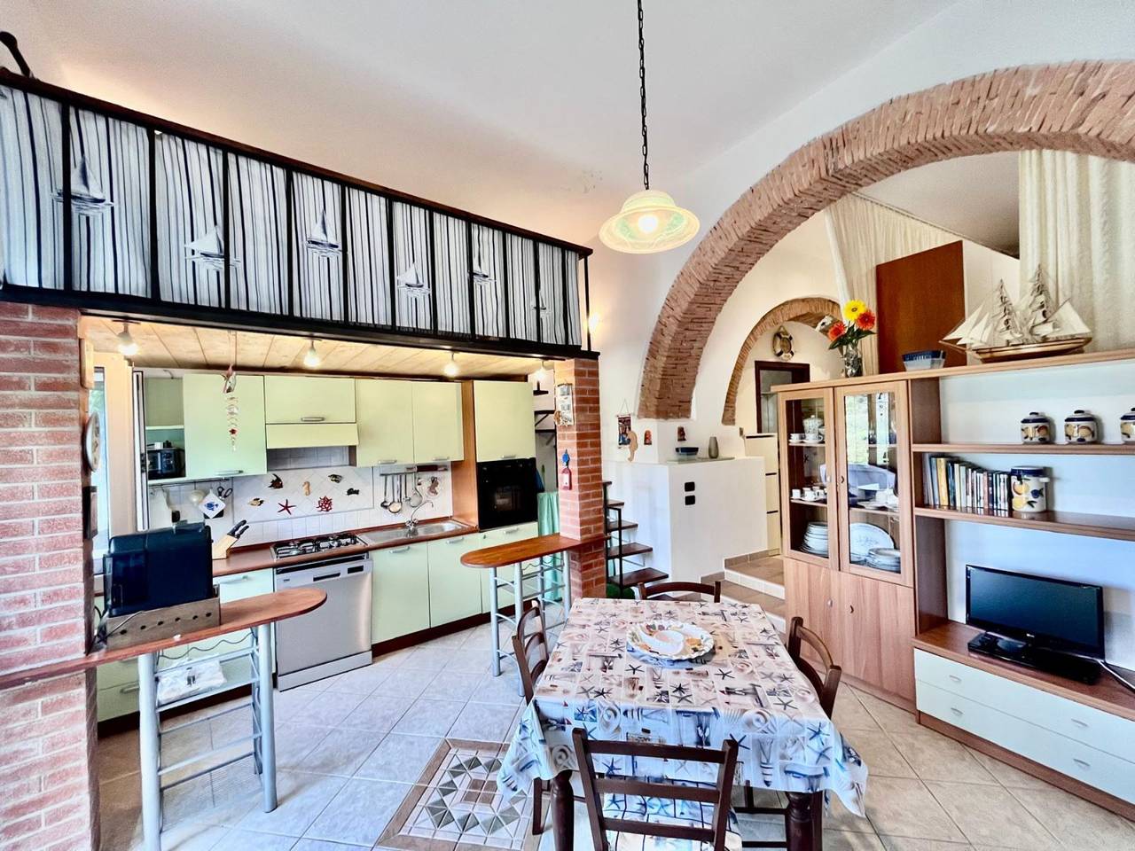 Ganze Ferienwohnung, Ferienwohnung für 5 Personen mit Balkon in Rio nell'Elba, Elba