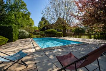 Location De Vacances pour 10 Personnes dans Sainte-Trie, Dordogne, Photo 1