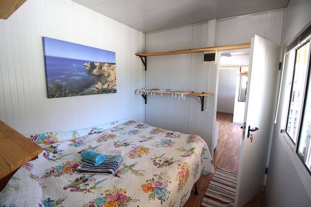 Bungalow am See/Fluss mit Privatstrand & Spielplatz nur 25km bis Albufeira in São Bartolomeu de Messines, Faro Distrikt