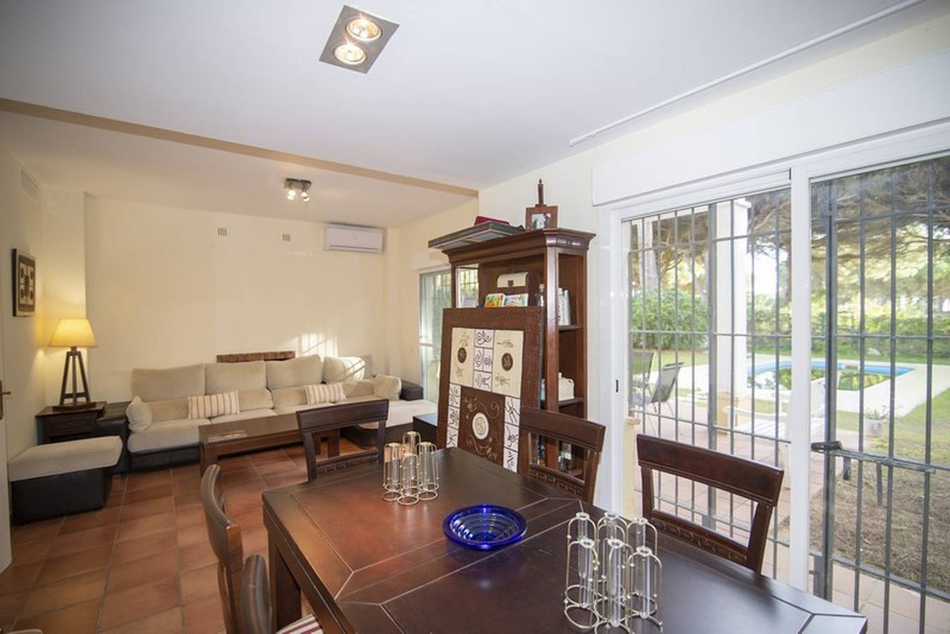 Villa 'La Cayetana Sancti Petri' con piscina privada, terraza privada y aire acondicionado in Novo Sancti Petri, Chiclana de la Frontera