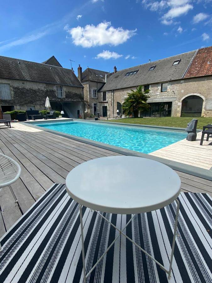 Maison d’hôte pour 2 personnes, avec jardin ainsi que piscine et vue à Saint-Satur