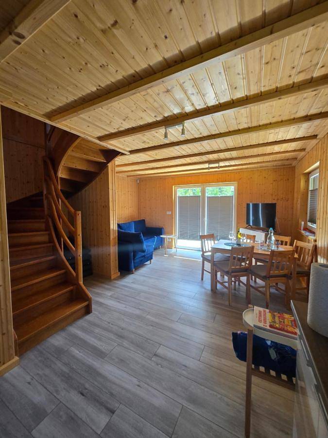 Dom dla 9 osób, z ogród i sauna oraz jacuzzi w Jezioro Żarnowieckie