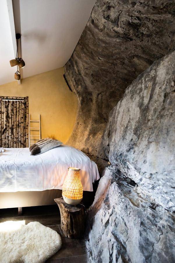 Chambre d’hôte pour 2 personnes, avec terrasse ainsi que vue et jardin à Dinant