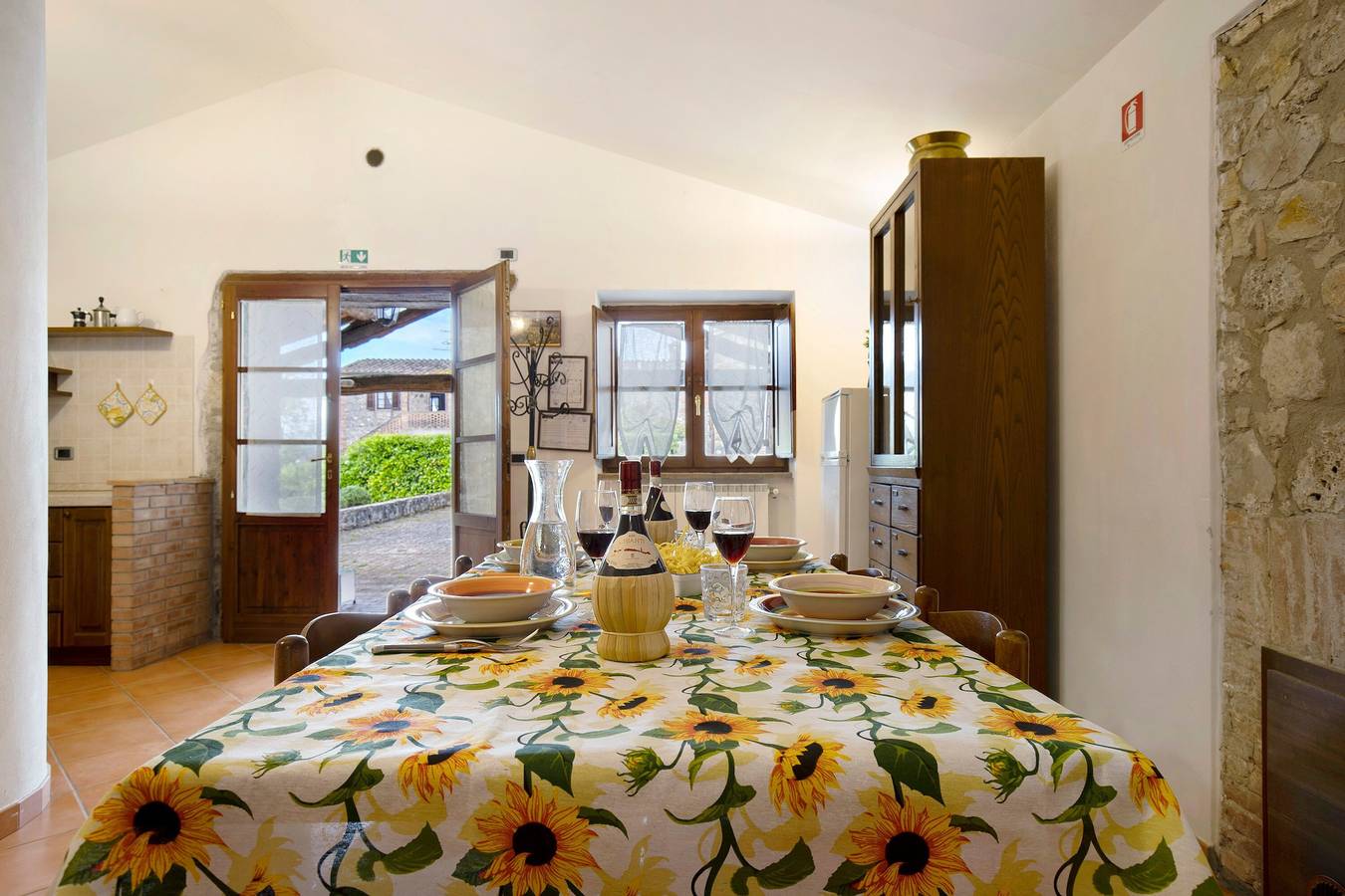 Villa 'Sui Colli Toscani Con Piscina' mit Gemeinschaftspool, gemeinsamem Garten und Wi-Fi in Colle di Val d'Elsa, Siena Provinz