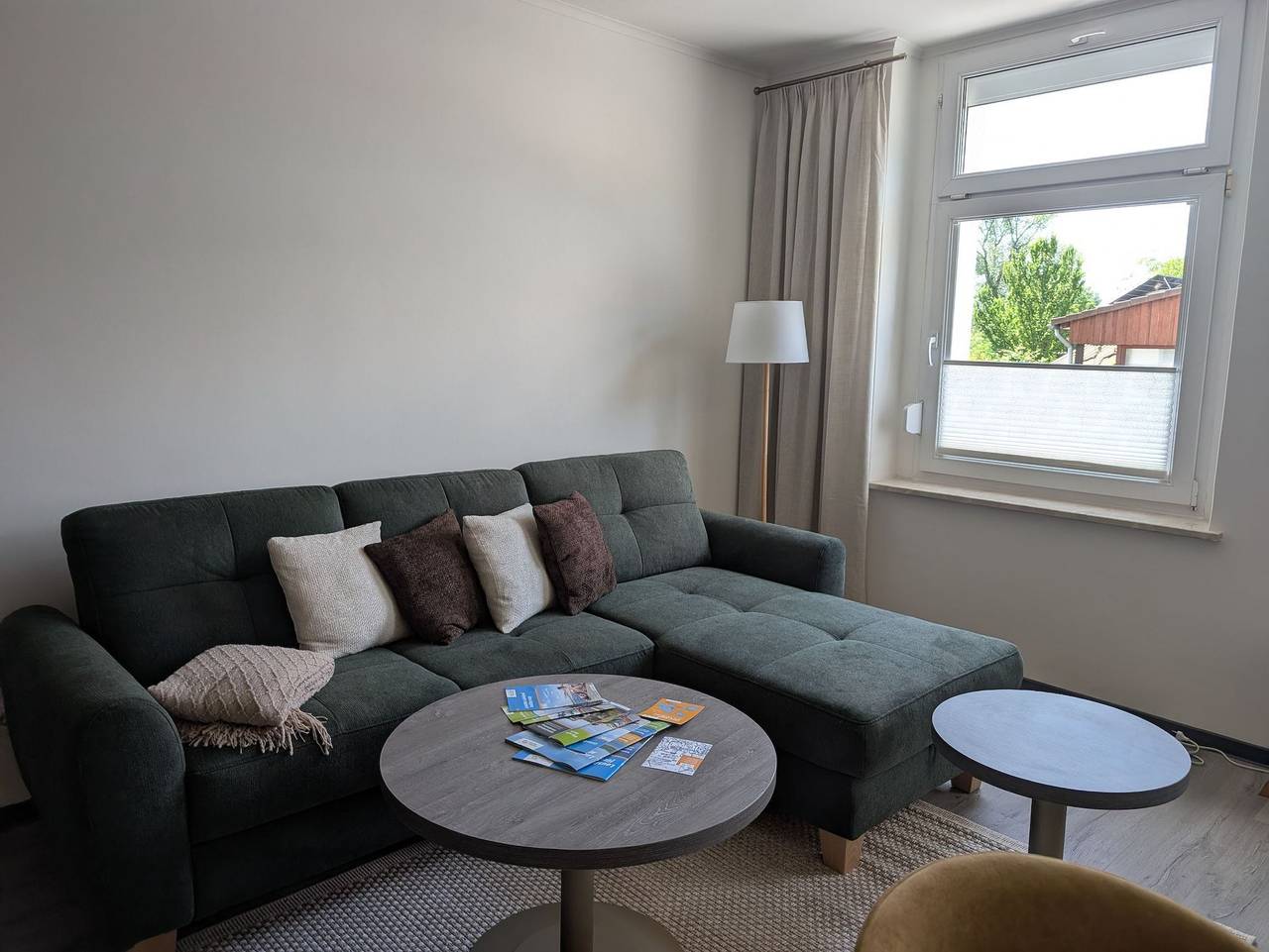 Ganze Ferienwohnung, Seequartier Lieske - Ferienwohnung Waldspaziergang in Neu-Seeland, Lausitzer Seenland