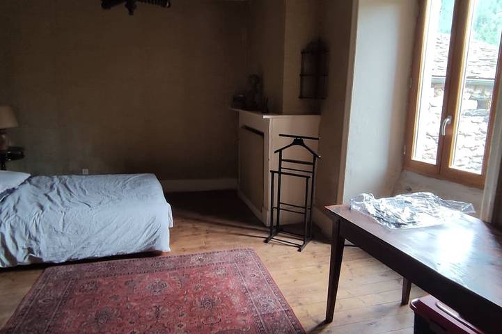 Large 200 m2 house with garden, terraces and courtyard. Florac Center. in Florac-Trois-Rivières, Cevennen