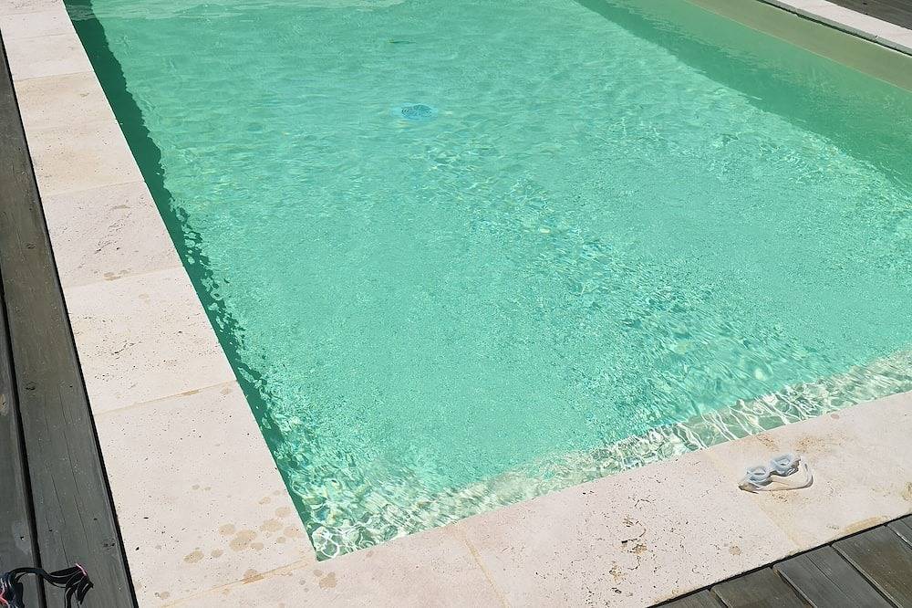 Maison de type provençale avec piscine chauffée in L'Arbresle, Lyon et ses environs