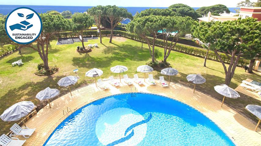 Apartamento de férias para 5 pessoas, com jardim e varanda e ainda piscina infantil em Praia da Oura