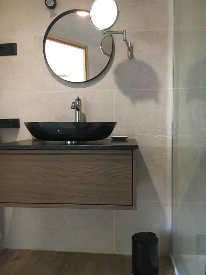 Location de vacances pour 4 personnes, avec vue ainsi que piscine et jardin à Bragny-sur-Saône - 4