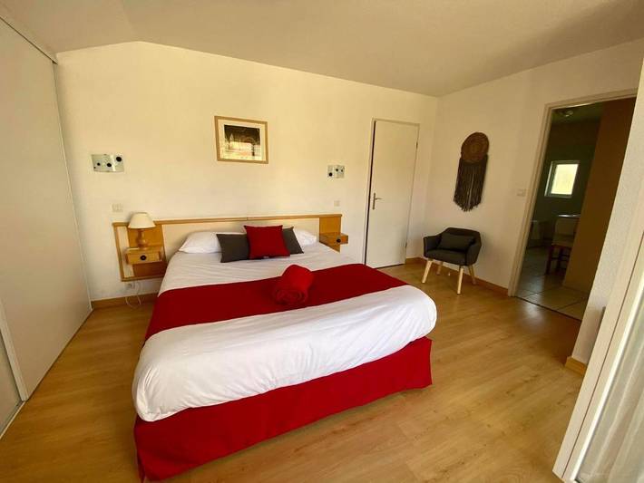 Hôtel pour 2 personnes, avec Terrasse ainsi que Jardin et Vue à Monflanquin