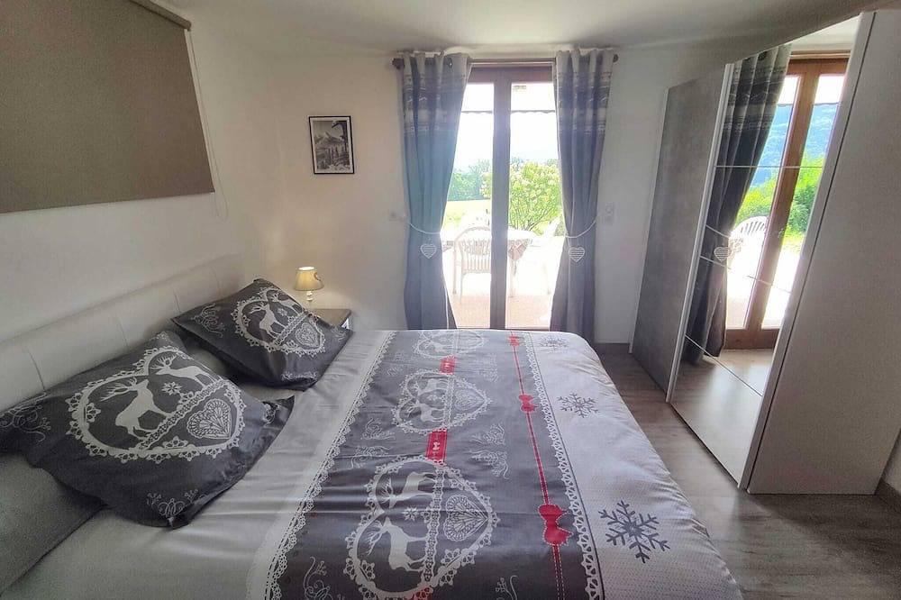 Appartement entier, Appartement dans chalet de prestige avec vue panoramique sur les montagnes in Vinzier, Région de Thonon-les-Bains